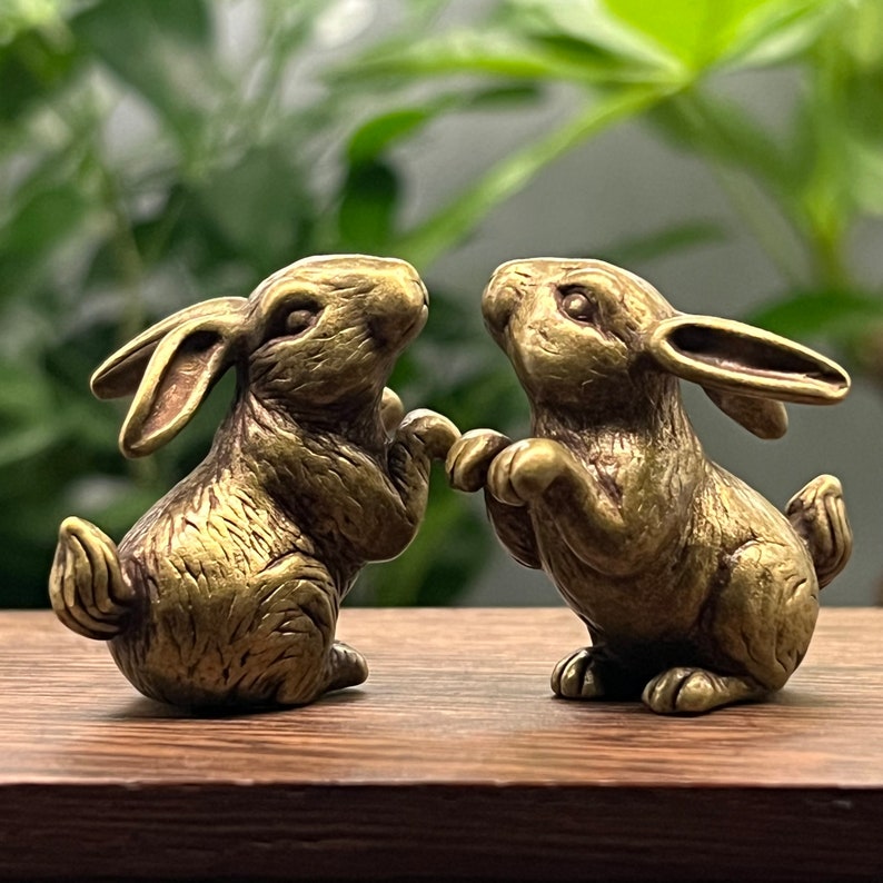 Two Cute mini Rabbits Figure, Home Decor, Kissing Brass Rabbit Statue